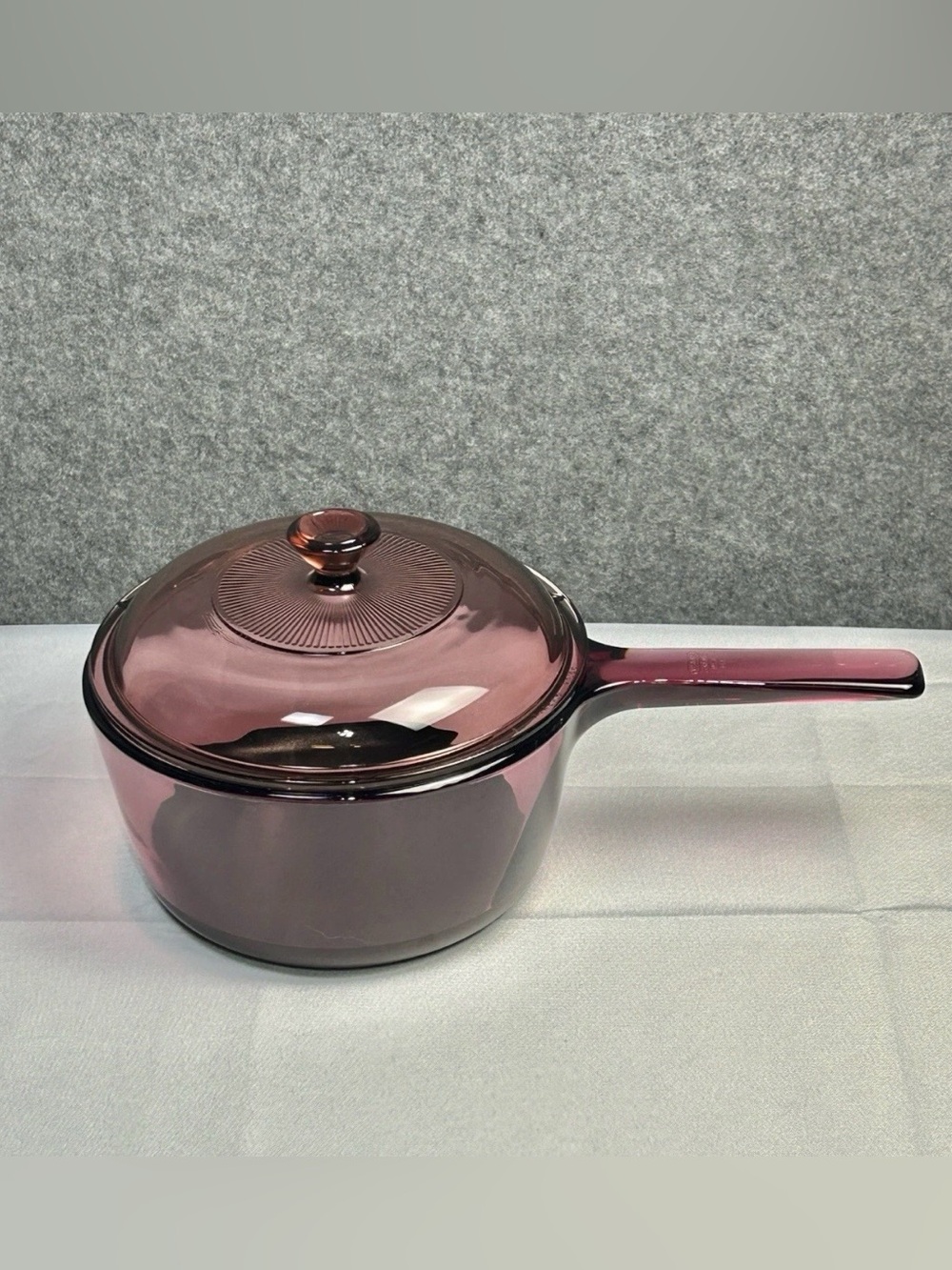 VTG Pyrex Vision Cranberry 1 Liter Non-Stick Bottom Saucepan with Handle & Lid